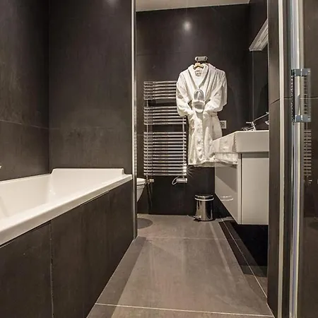 5br Beautiful With Exceptional Facilities Chamonix